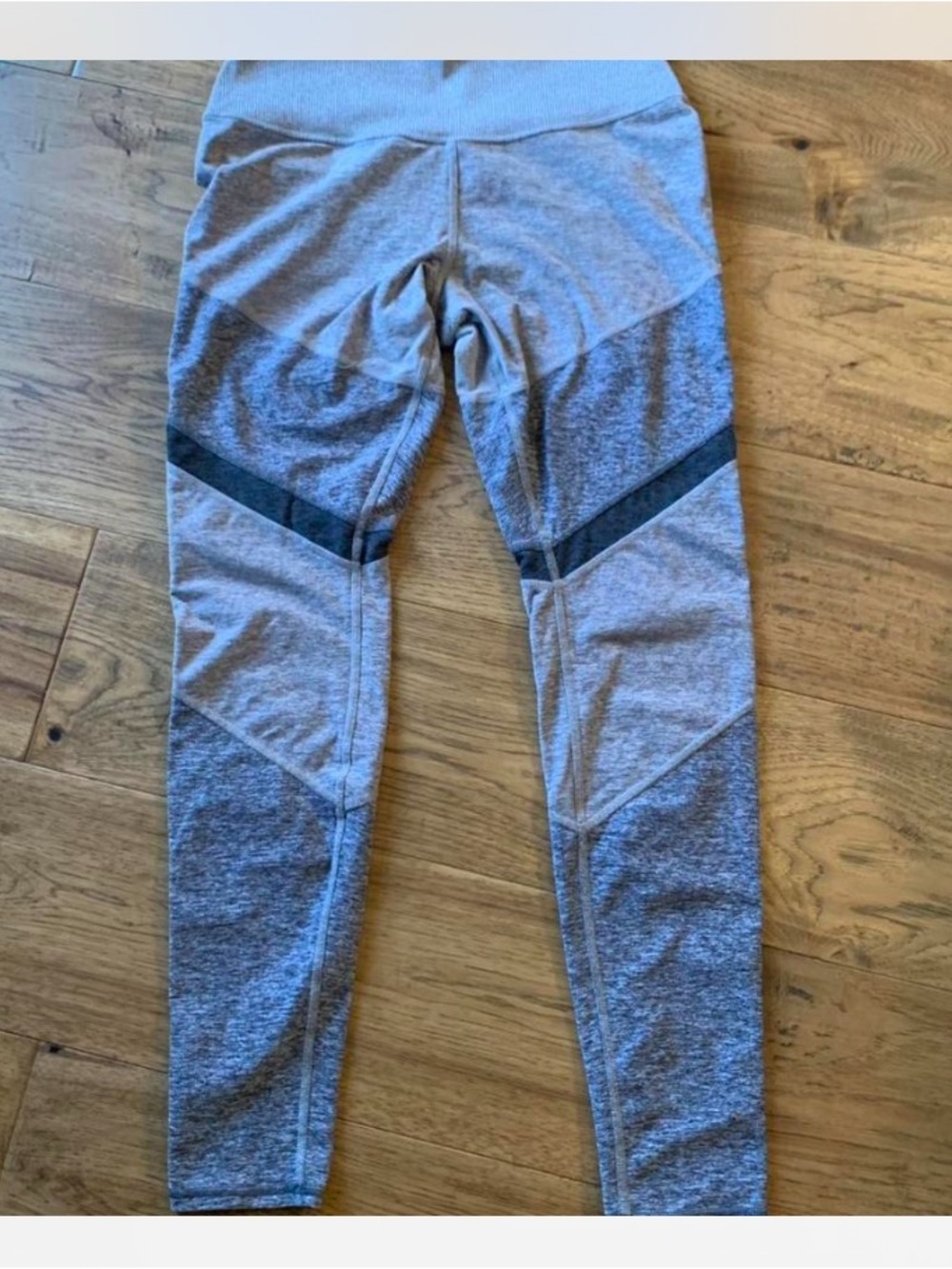 Women’s ALO leggings
